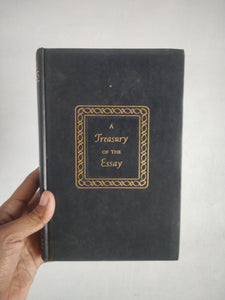 A Treasury Of The Essay - Homer C.Combs